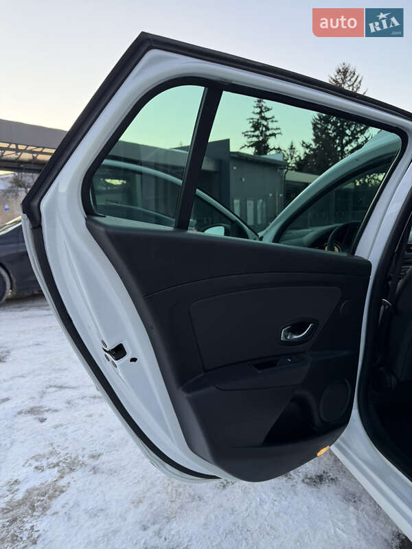 Универсал Renault Megane 2011 в Лубнах