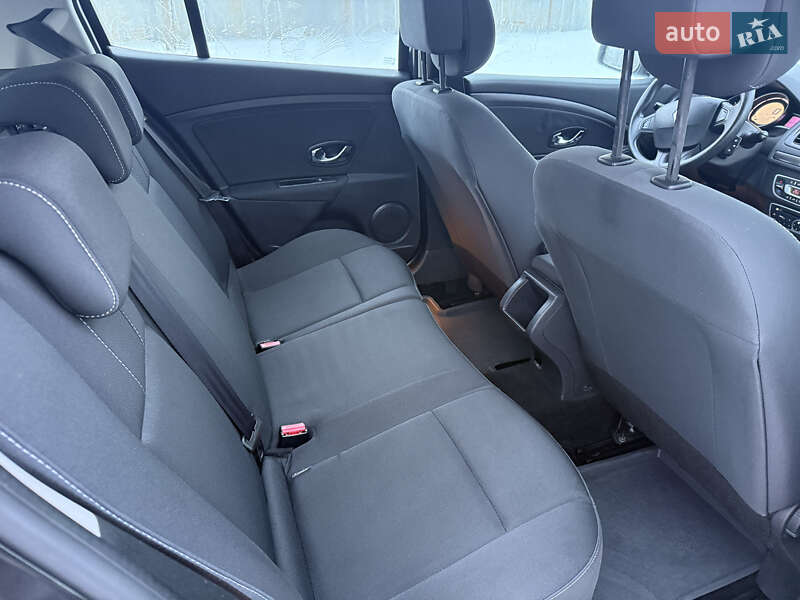 Хэтчбек Renault Megane 2011 в Прилуках