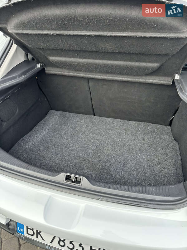 Хэтчбек Renault Megane 2015 в Ровно