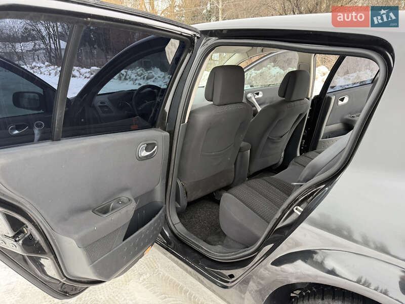 Хэтчбек Renault Megane 2006 в Звягеле фото 15 Хэтчбек Renault Megane 2006 в Звягеле