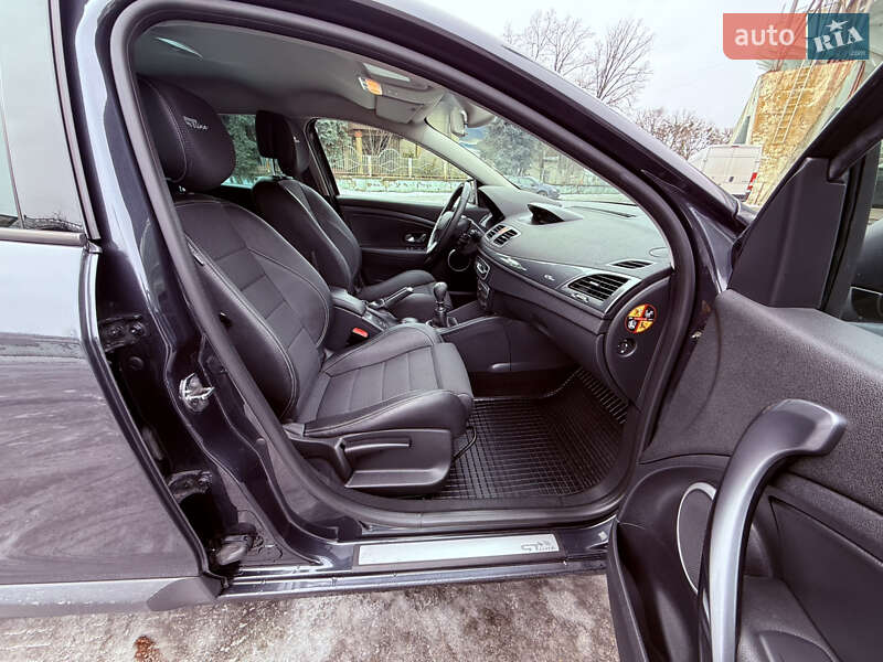 Универсал Renault Megane 2011 в Полтаве фото 23 Универсал Renault Megane 2011 в Полтаве