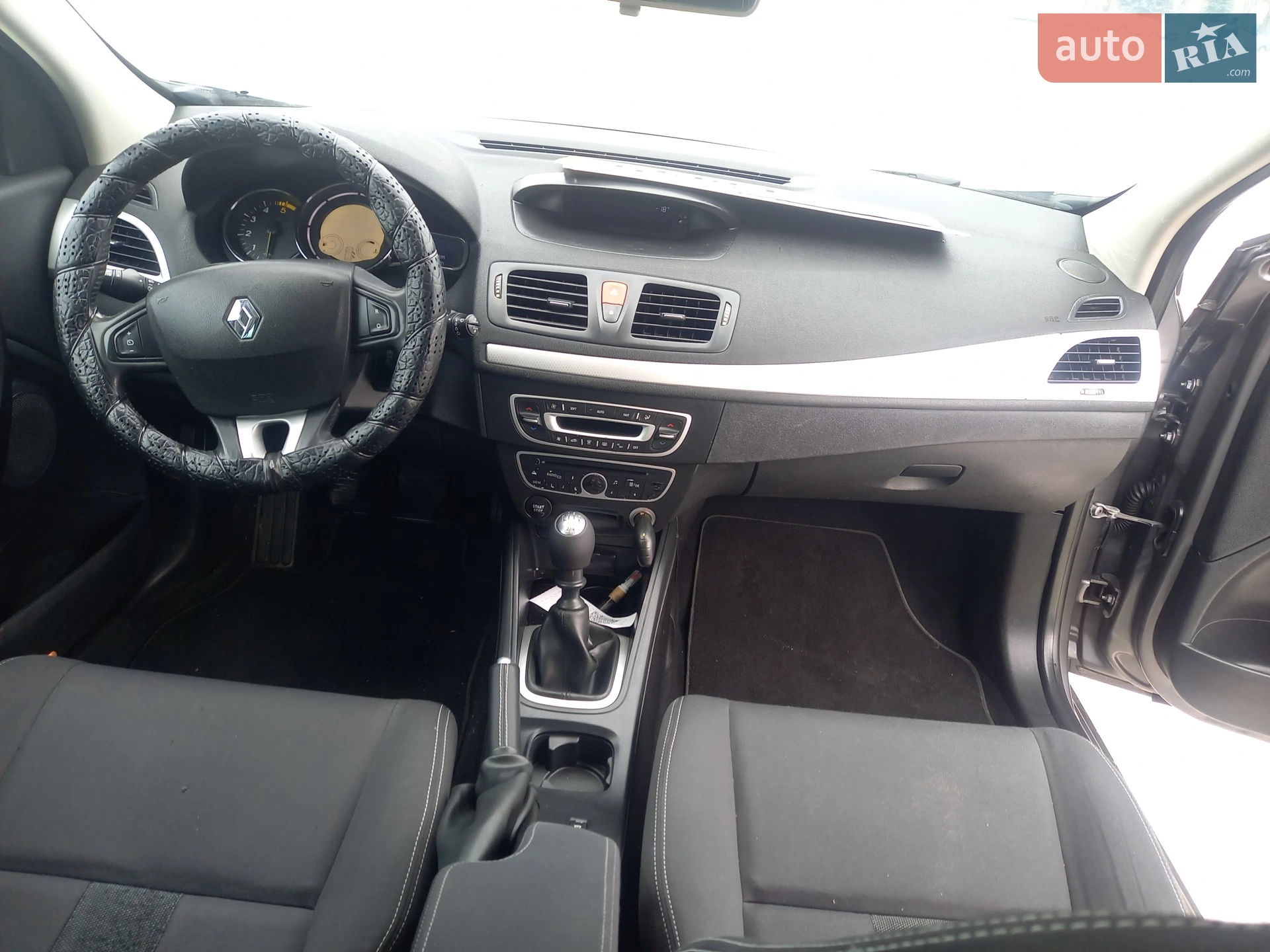 2010 Renault Megane - мініатюра 12