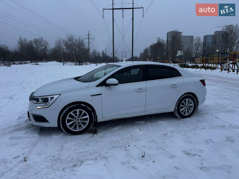 Седан Renault Megane 2020 в Киеве фото 4 Седан Renault Megane 2020 в Киеве