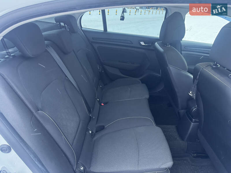 Седан Renault Megane 2020 в Киеве фото 15 Седан Renault Megane 2020 в Киеве