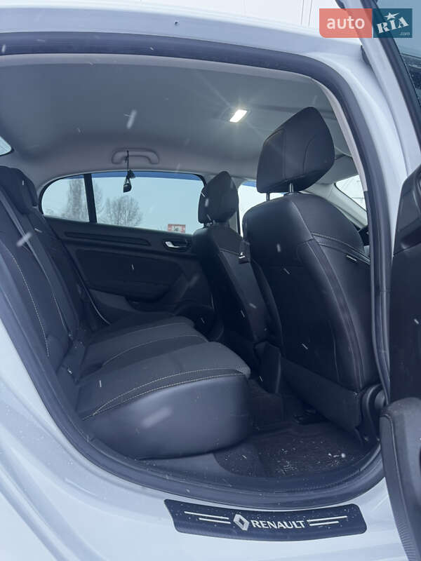 Седан Renault Megane 2020 в Киеве фото 20 Седан Renault Megane 2020 в Киеве
