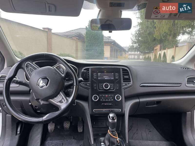 Хэтчбек Renault Megane 2016 в Виноградове фото 11 Хэтчбек Renault Megane 2016 в Виноградове