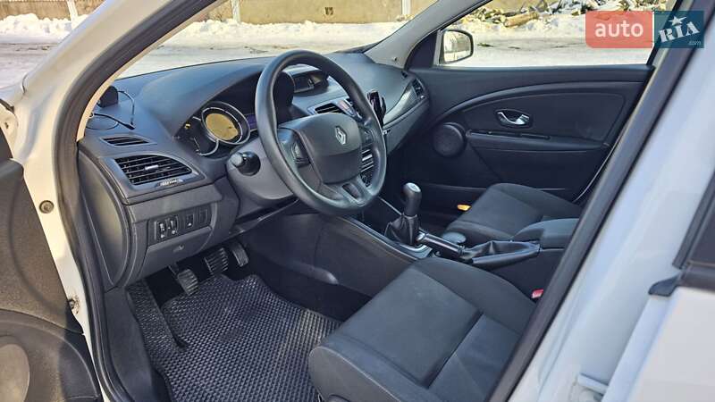 Универсал Renault Megane 2010 в Дунаевцах фото 7 Универсал Renault Megane 2010 в Дунаевцах