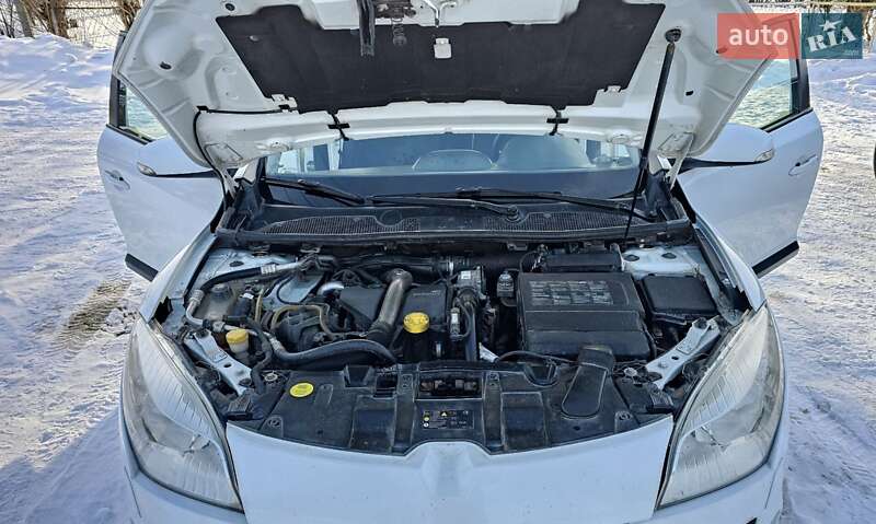 Универсал Renault Megane 2010 в Дунаевцах фото 17 Универсал Renault Megane 2010 в Дунаевцах