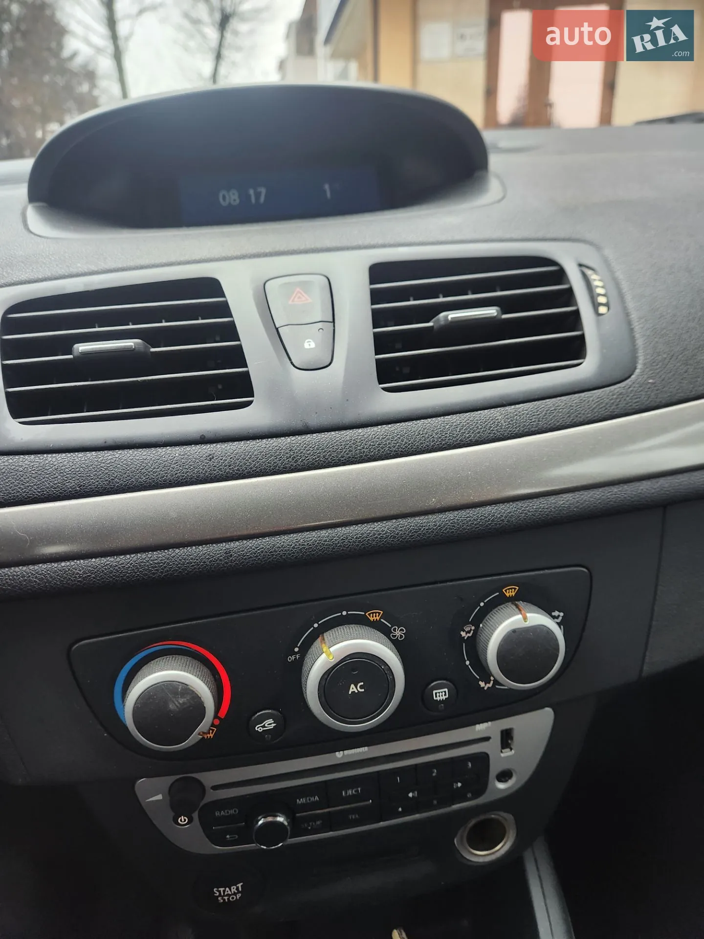 2012 Renault Megane - мініатюра 9
