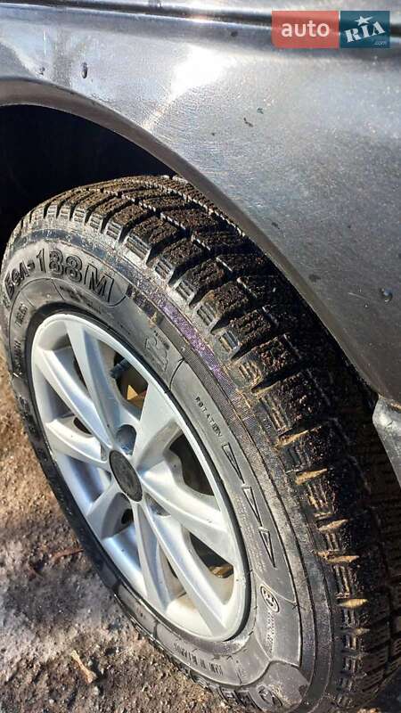 Хэтчбек Renault Megane 1996 в Остроге фото 12 Хэтчбек Renault Megane 1996 в Остроге