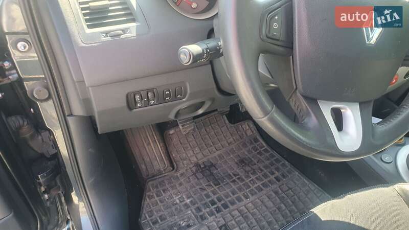 Седан Renault Megane 2004 в Луцке