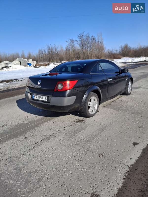 Кабриолет Renault Megane 2005 в Коростене