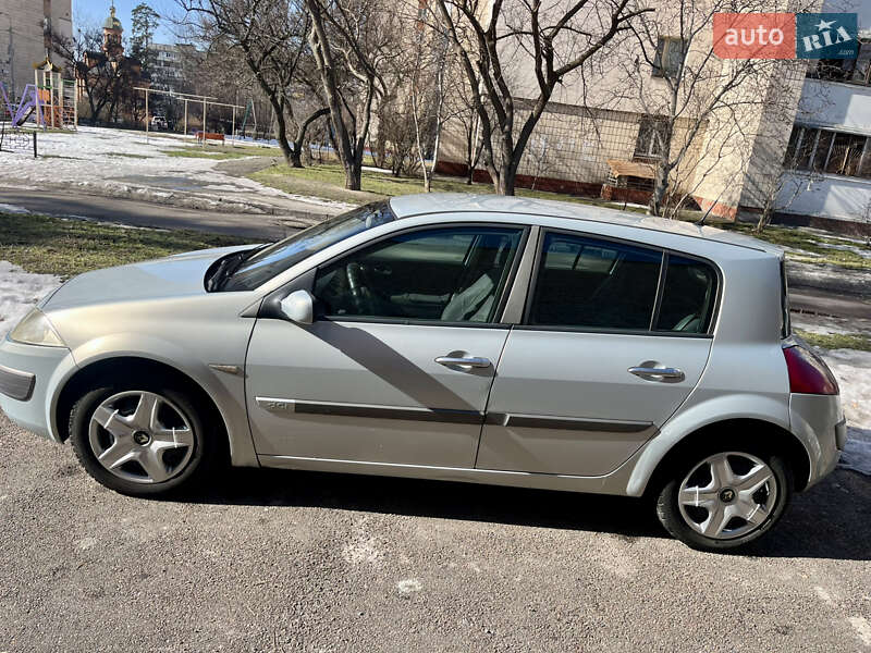 Хэтчбек Renault Megane 2005 в Киеве фото 3 Хэтчбек Renault Megane 2005 в Киеве