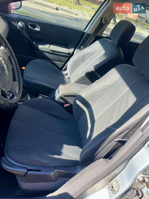 Хэтчбек Renault Megane 2005 в Киеве фото 15 Хэтчбек Renault Megane 2005 в Киеве