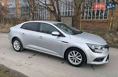 Седан Renault Megane 2017 в Черновцах