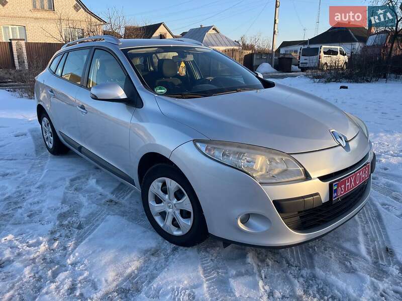 Универсал Renault Megane 2010 в Ракитном фото 2 Универсал Renault Megane 2010 в Ракитном