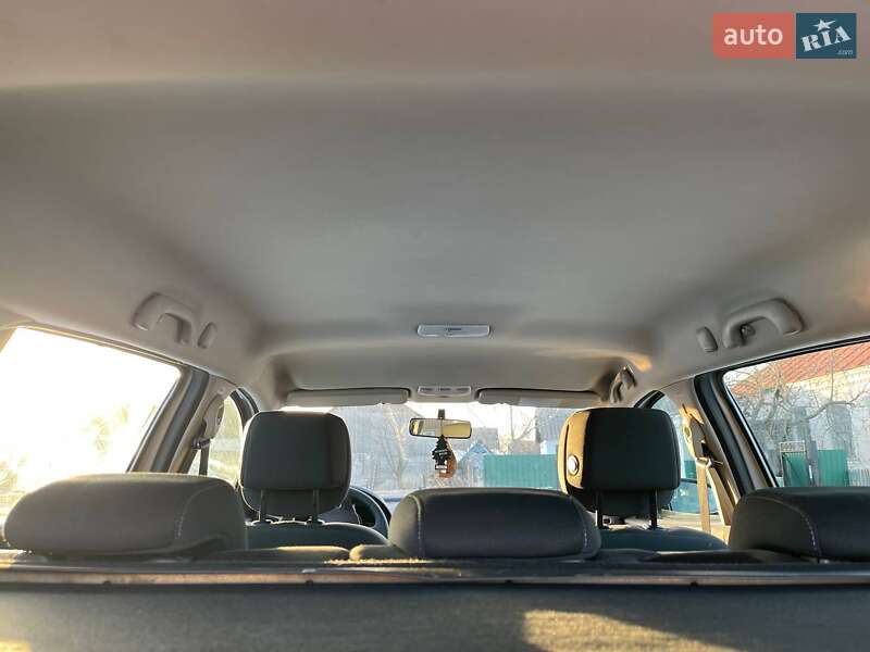 Универсал Renault Megane 2010 в Ракитном фото 33 Универсал Renault Megane 2010 в Ракитном