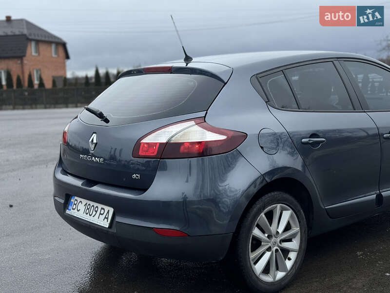 Хэтчбек Renault Megane 2015 в Николаеве