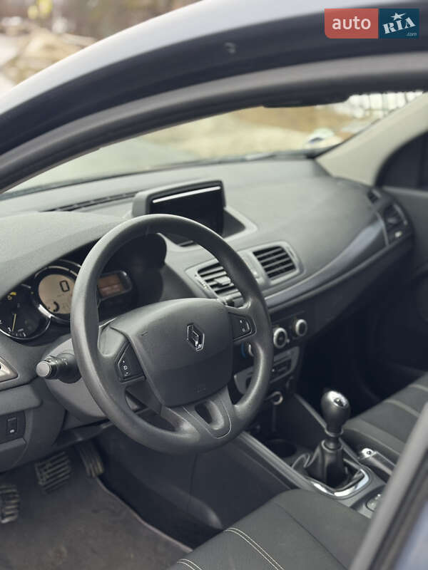 Хэтчбек Renault Megane 2015 в Николаеве