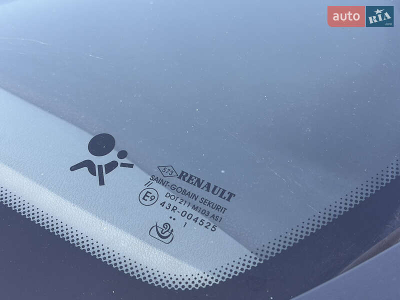 Хэтчбек Renault Megane 2011 в Стрые