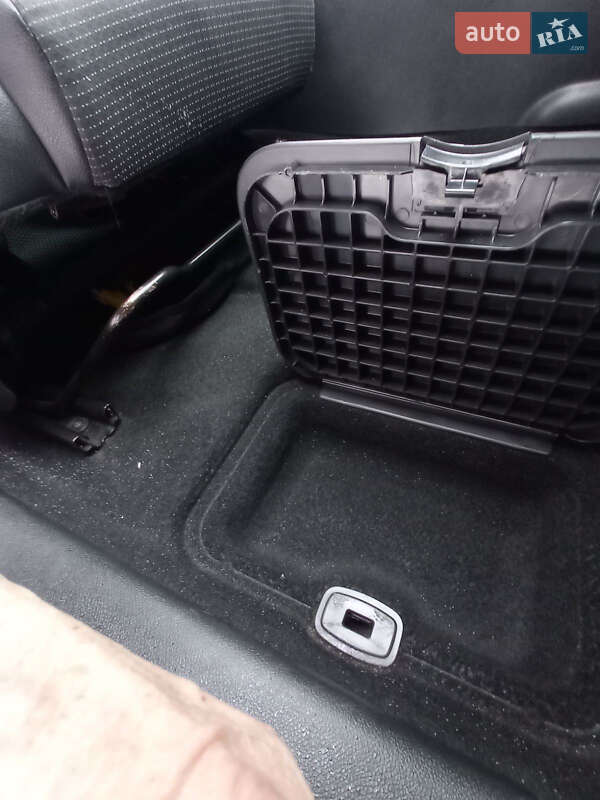 Универсал Renault Megane 2012 в Львове фото 14 Универсал Renault Megane 2012 в Львове