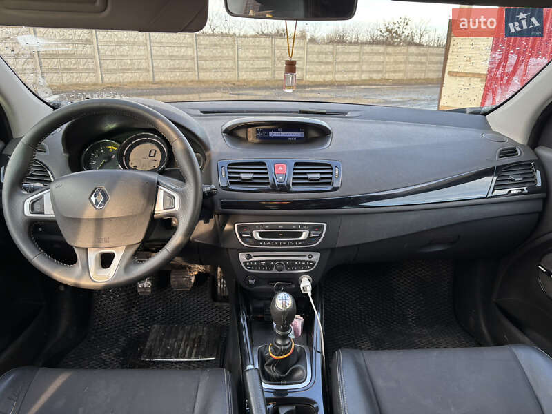 Хэтчбек Renault Megane 2011 в Каменке-Бугской фото 8 Хэтчбек Renault Megane 2011 в Каменке-Бугской