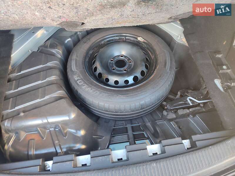 Универсал Renault Megane 2010 в Ракитном фото 52 Универсал Renault Megane 2010 в Ракитном