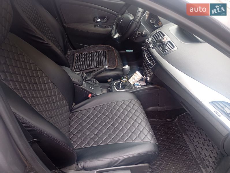 Хэтчбек Renault Megane 2010 в Кривом Роге