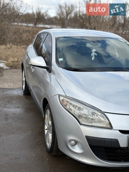 Хэтчбек Renault Megane 2009 в Турбовом
