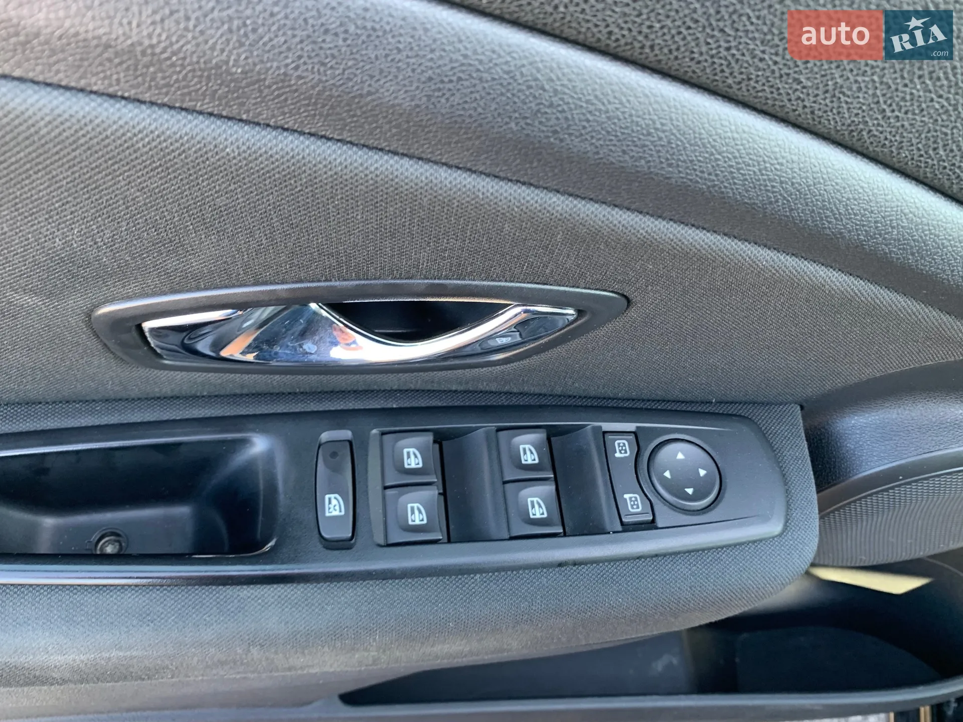 2012 Renault Megane - мініатюра 9