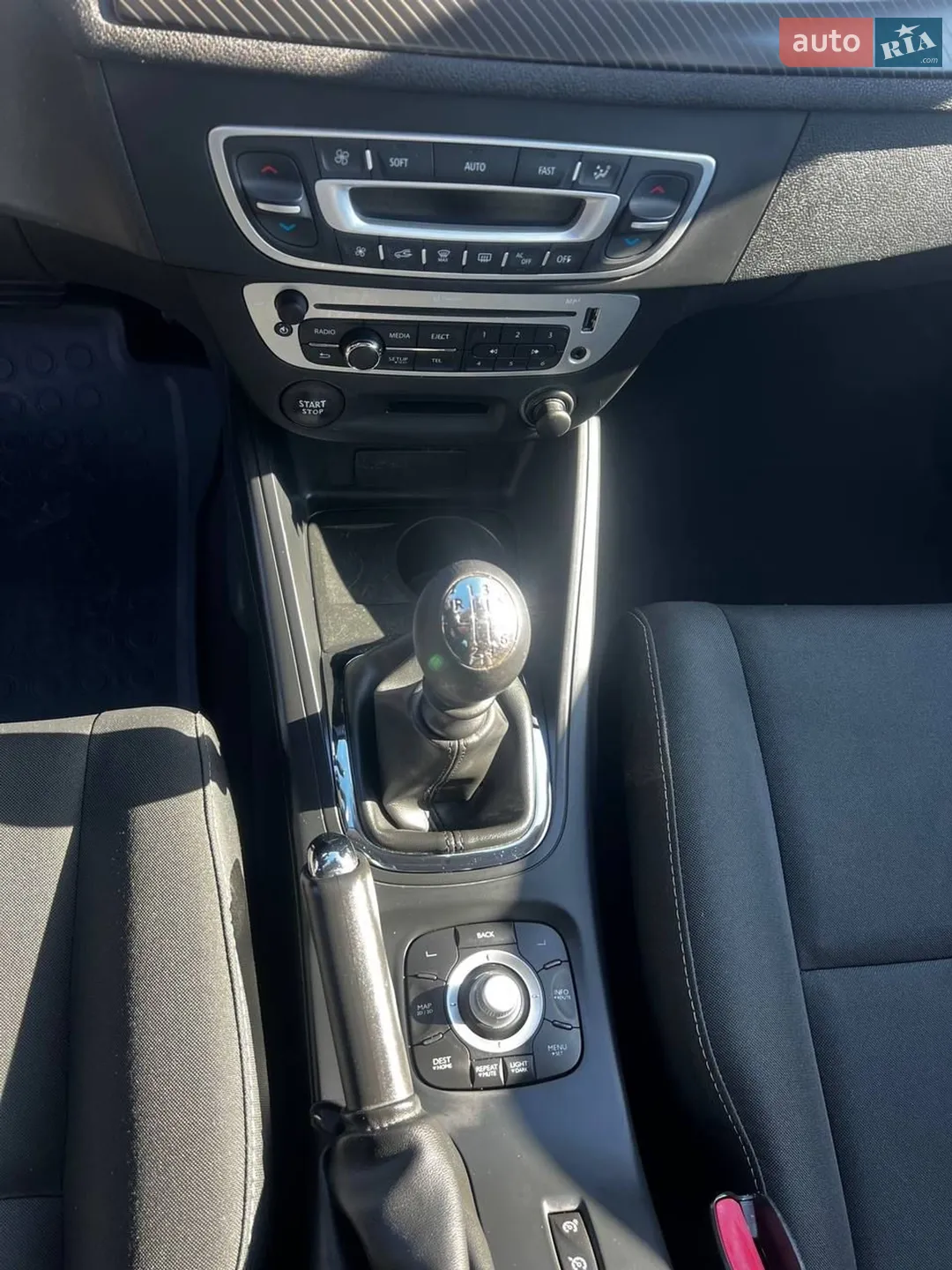 2012 Renault Megane - мініатюра 20