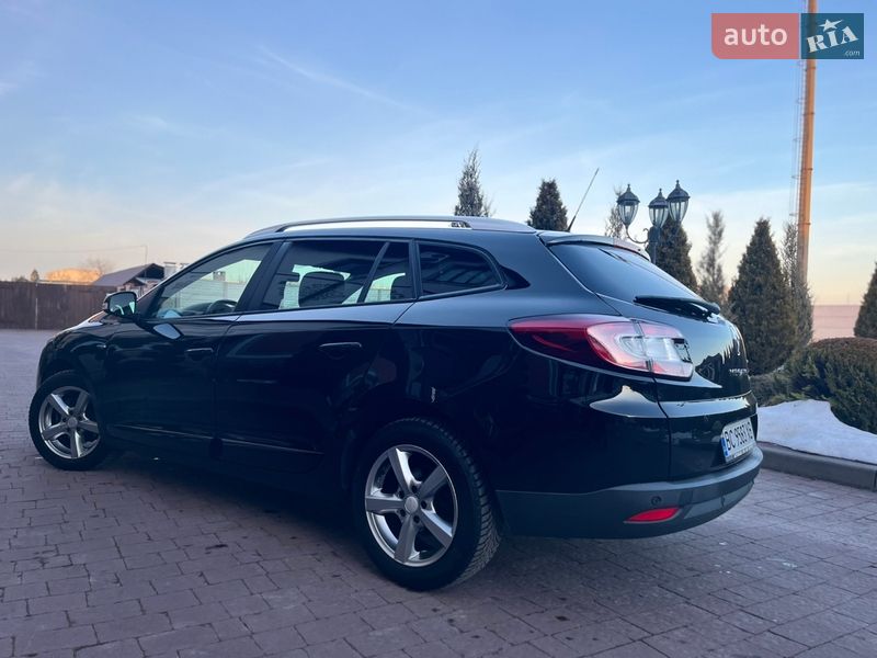 Универсал Renault Megane 2015 в Стрые