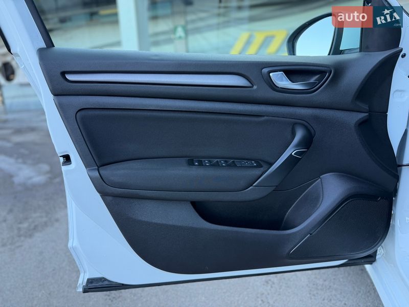 Универсал Renault Megane 2021 в Киеве