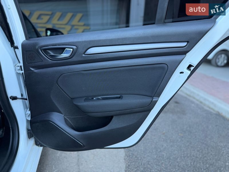 Универсал Renault Megane 2021 в Киеве