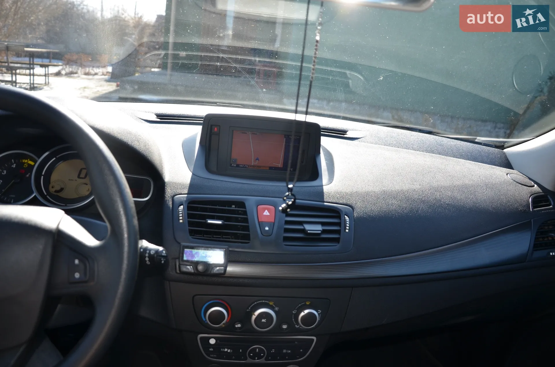 2010 Renault Megane - мініатюра 19