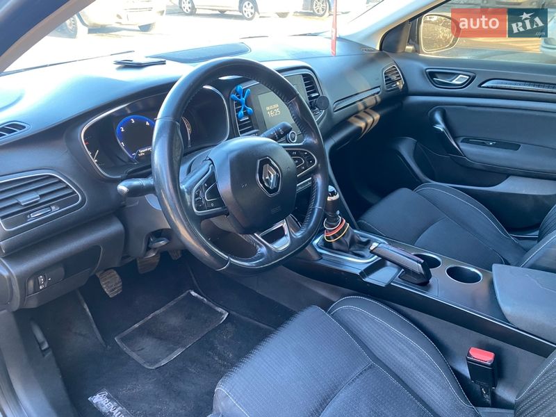 Хэтчбек Renault Megane 2016 в Первомайске