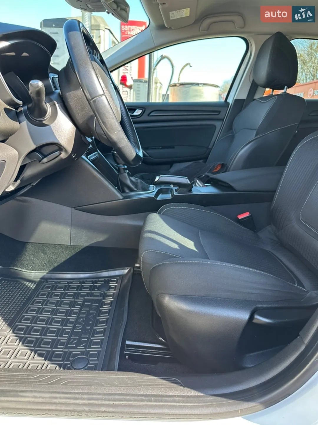 2017 Renault Megane - мініатюра 30