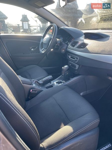 Хэтчбек Renault Megane 2015 в Черновцах