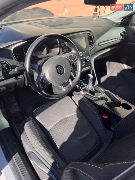 Хэтчбек Renault Megane 2016 в Киеве