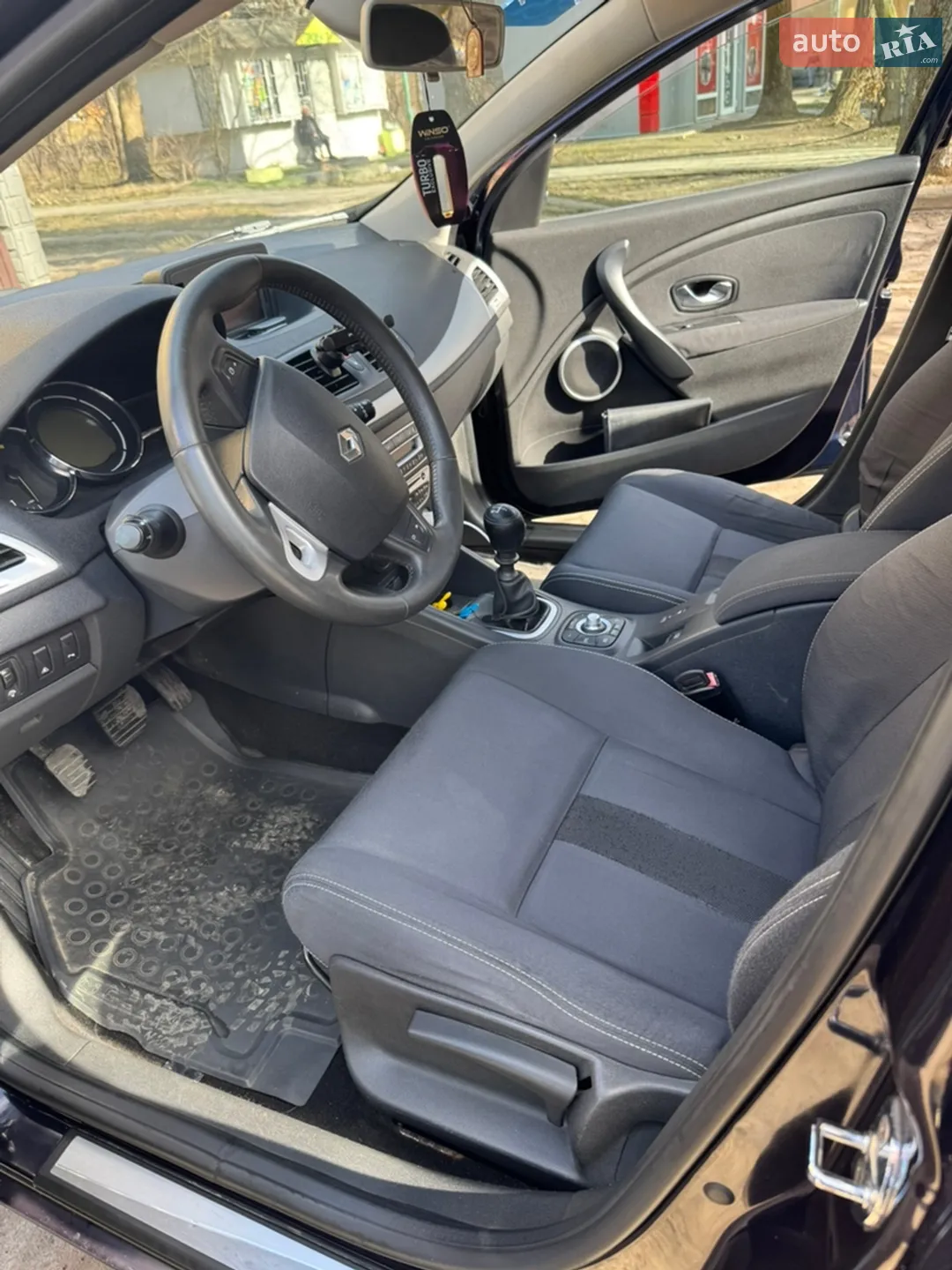 2010 Renault Megane - мініатюра 9
