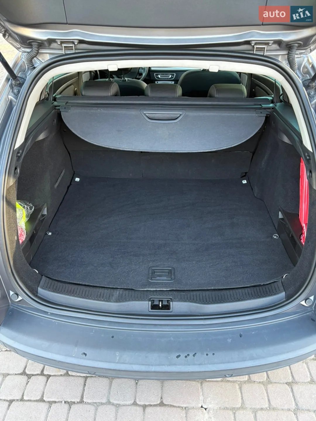 2010 Renault Megane - мініатюра 9