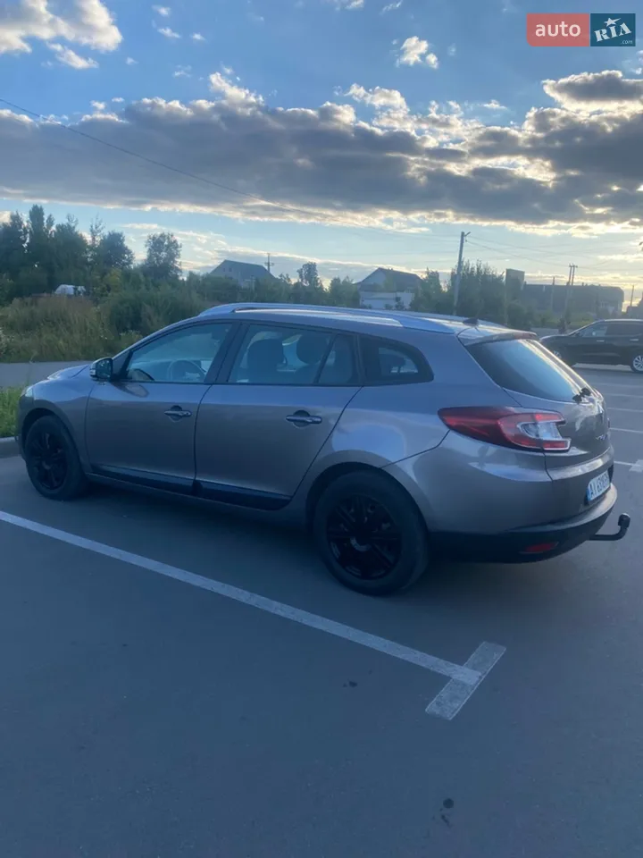 2010 Renault Megane - мініатюра 9