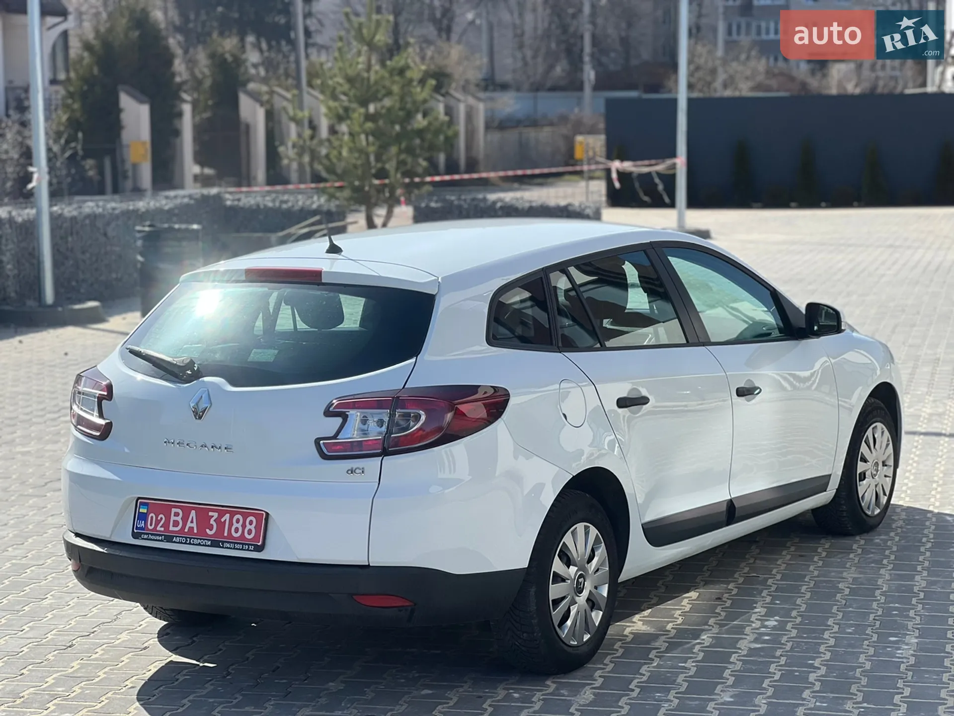2010 Renault Megane - мініатюра 11