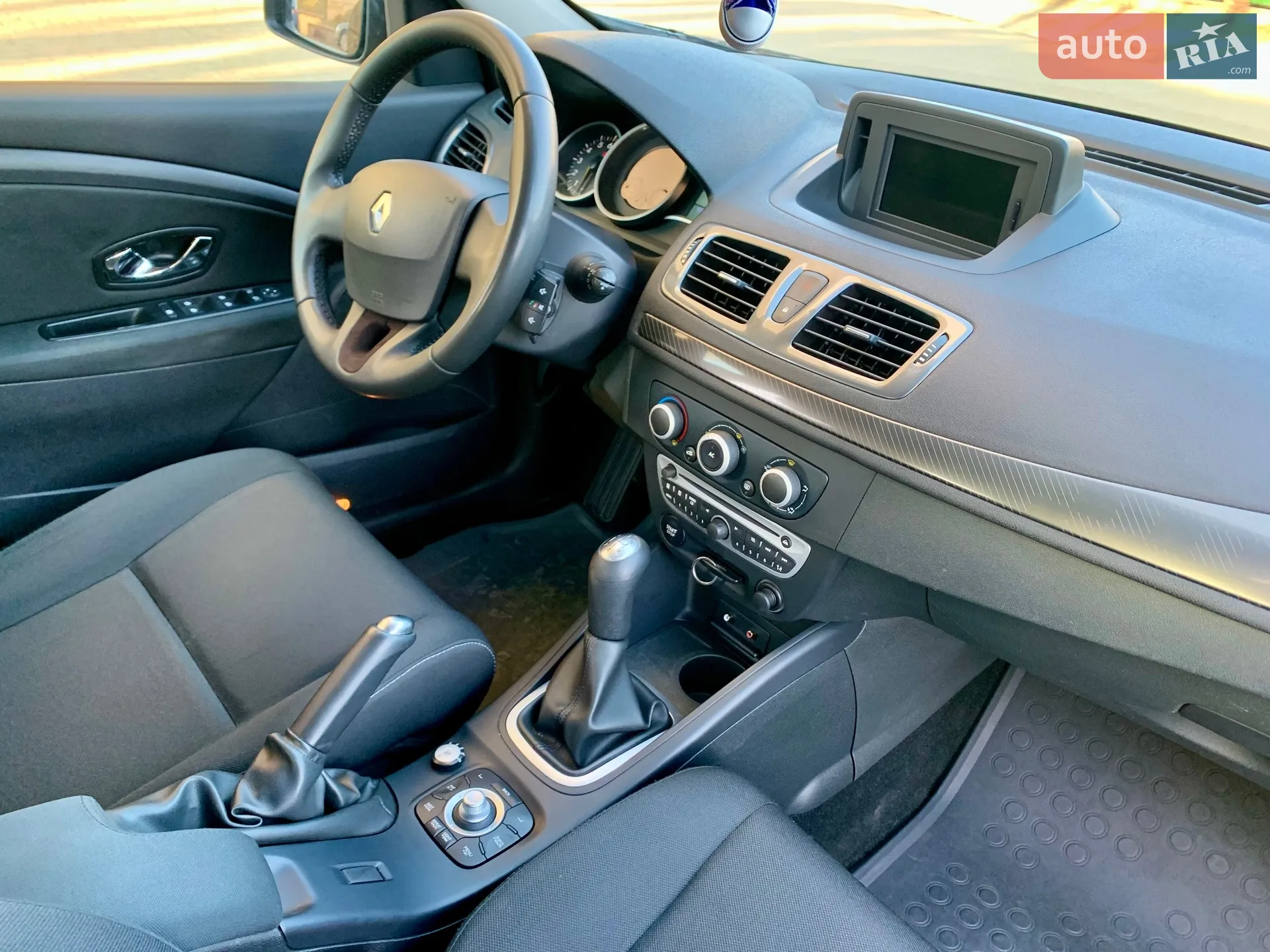 2012 Renault Megane - мініатюра 13