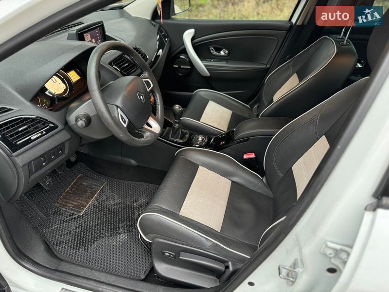 Універсал Renault Megane 2012 в Дніпрі