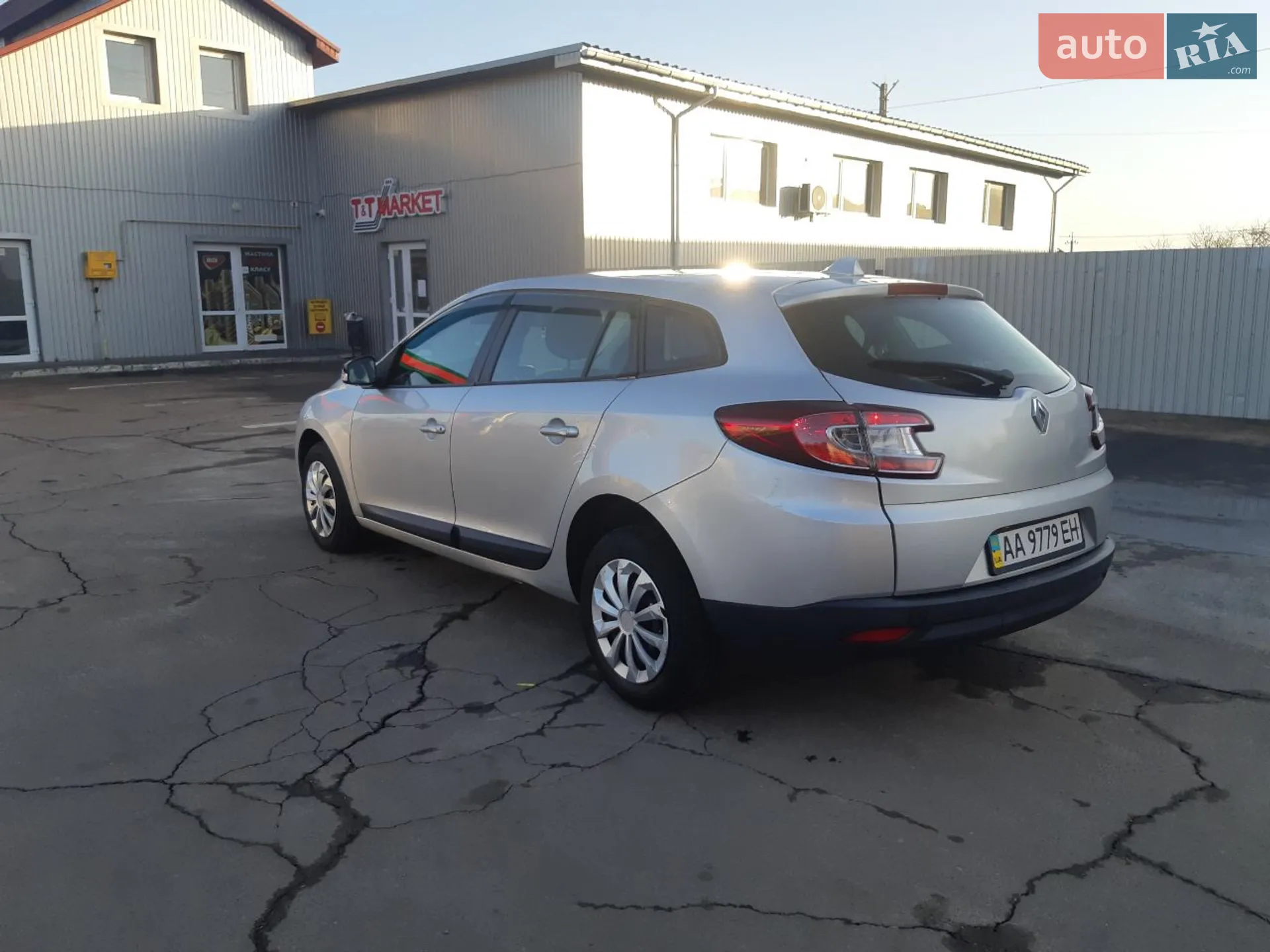 2010 Renault Megane - мініатюра 4