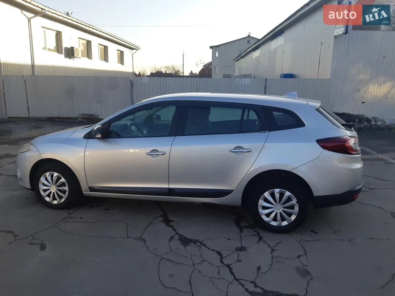2010 Renault Megane - мініатюра 25