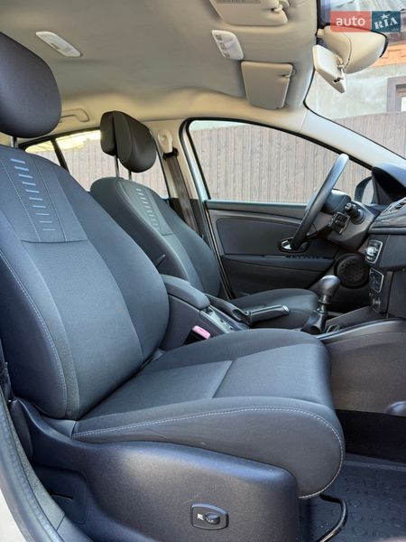 Хэтчбек Renault Megane 2011 в Киеве