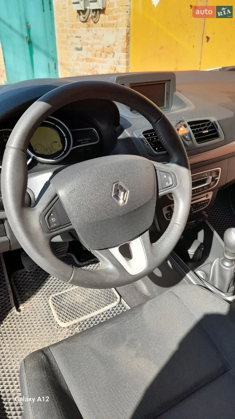 2010 Renault Megane - мініатюра 15