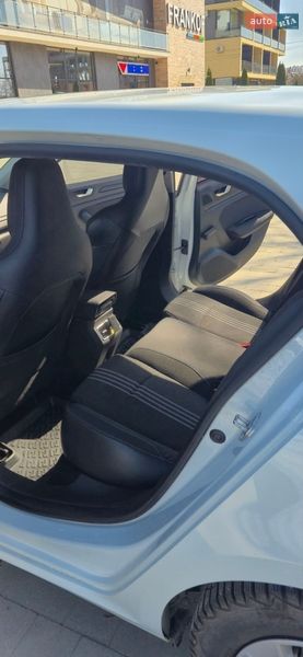 Хэтчбек Renault Megane 2018 в Ужгороде фото 8 Хэтчбек Renault Megane 2018 в Ужгороде